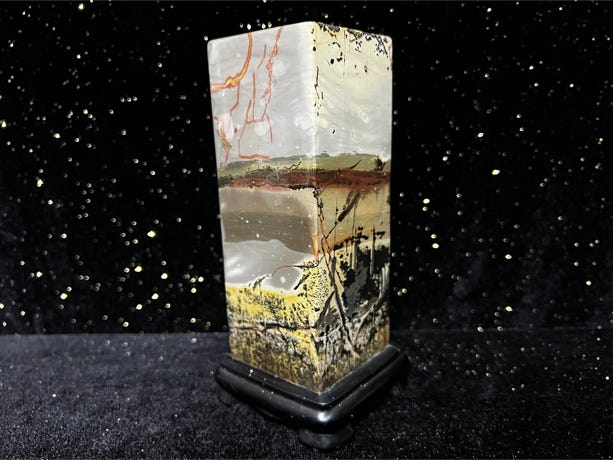 Strong and bold upright block Picture Jasper with its 4-sided canvas